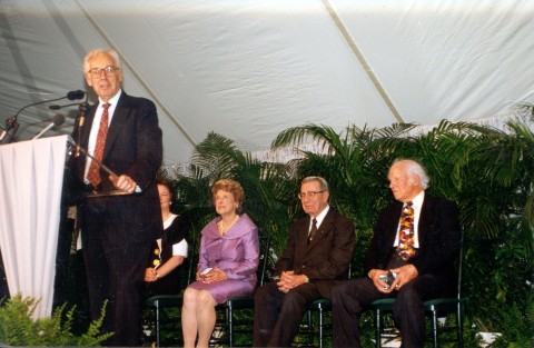 Behind moderator Paul Duke are (left to right) Susan Eisenhower, former Congresswoman Lindy Boggs, former Administrator Frank Turner, and former Senator Al. Gore, Sr.