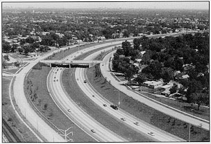 The Dan Ryan Expressway showing the Genoa Avenue Bridge.