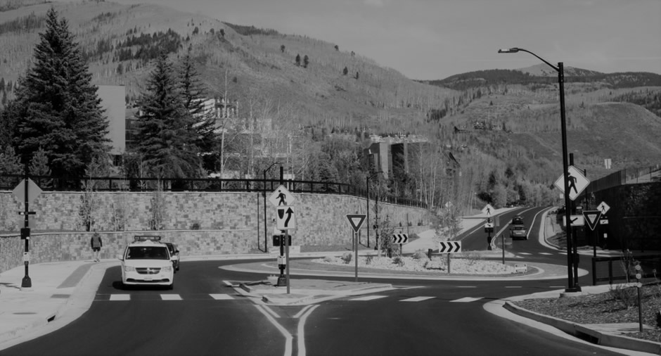 Streetview photo of single lane roundabout in Colorado.