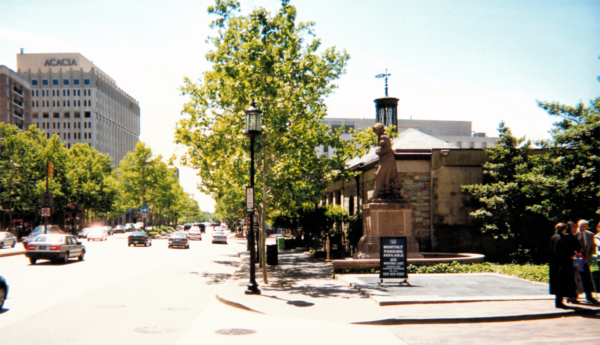 In its modern setting, the Madonna of the Trail monument, intended to show the strength of pioneer women, fades into the background in modern Bethesda – and seems very out-of-place.